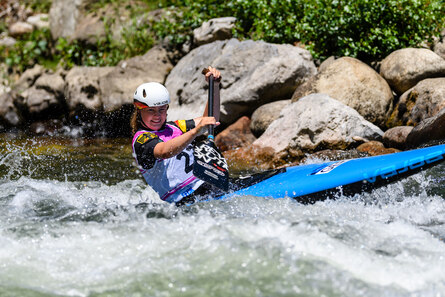 Foto: Unsere Schülerin Maxi Müller im Wildwasserkanal.