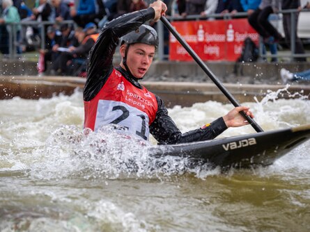Foto: Kanuslalom-Talent Niels Zimmermann in Aktion.
