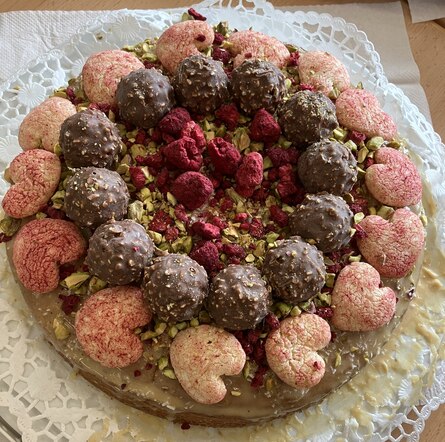 Foto: selbstgebackener Kuchen zum Kindertag.