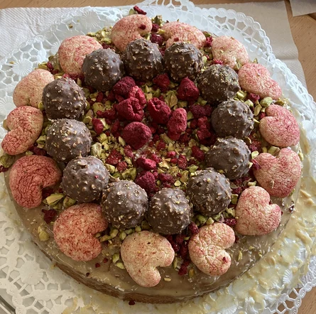 Foto: selbstgebackener Kuchen zum Kindertag.
